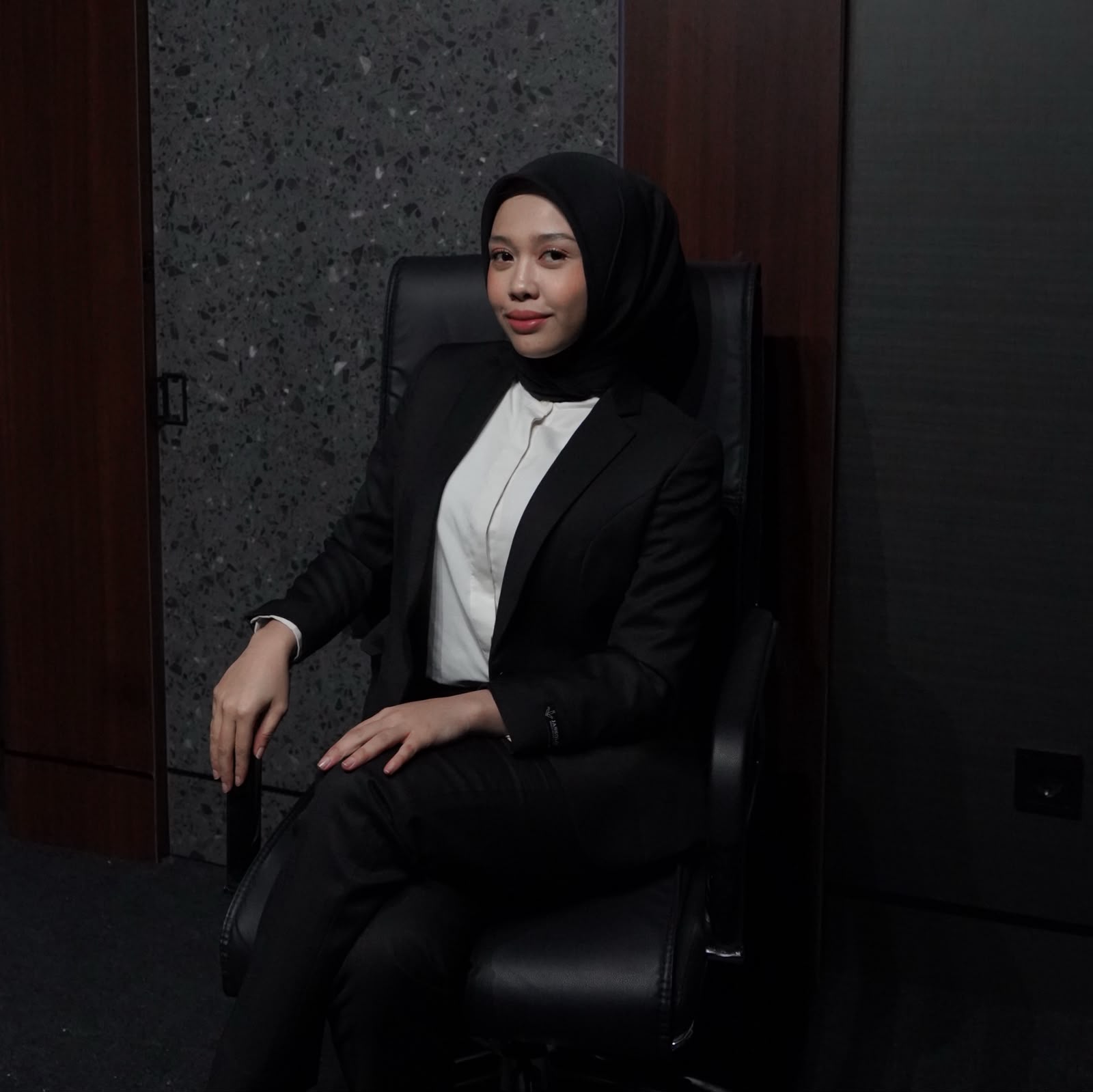 Azzahra Khana S